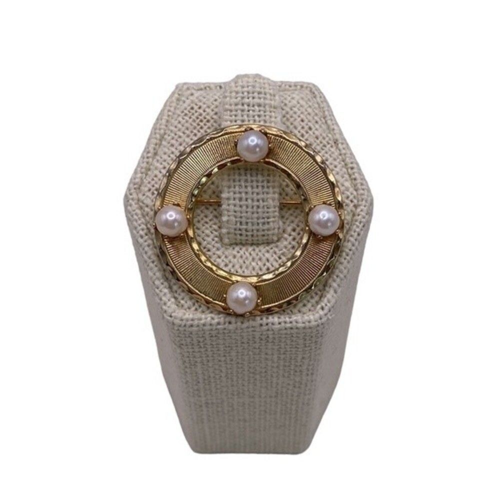 Etched Gold Tone Open Circle with Four Prong Set Faux Pearls Brooch